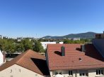 Schöne, zentral gelegene 3-Zimmer-Wohnung in HD-Bergheim zu verkaufen! - Ausblick Schlafzimmer